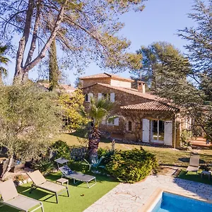 Bastide De L'ovalie 3*, Bagnols-en-Forêt France