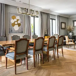 Maison Montespan , Paris France